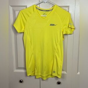 Womens Nike Dry Fit V-Neck Running Shirt - EUC Great jacket